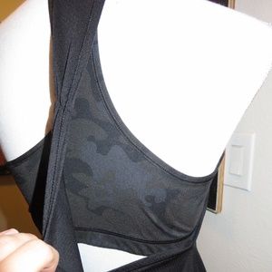 Lululemon Workout Tank Built in Camo Bra